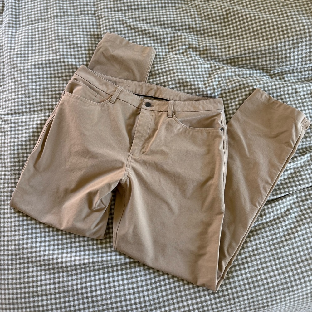 Lululemon ABC Classic-Fit 5 Pocket Pant 34L
Utilitech
